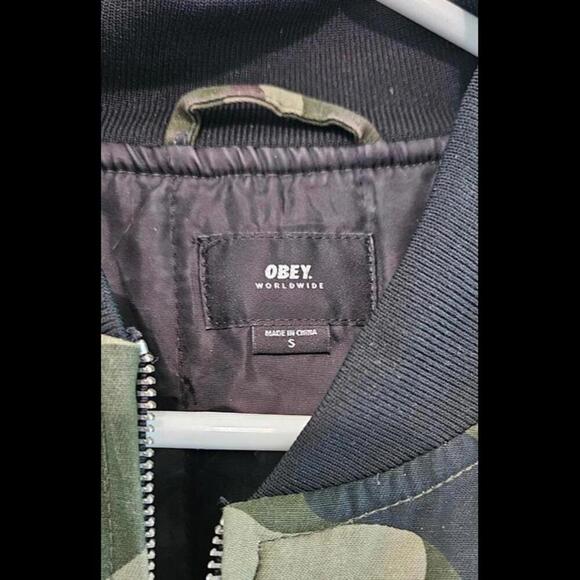 Obey Camo Bomber Jacket - Trendy Urban Outerwear Unisex Size Small - Picture 4 of 6